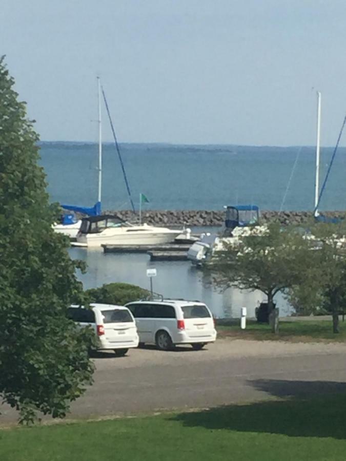 Hilton Beach Inn & Spa Thessalon Kültér fotó